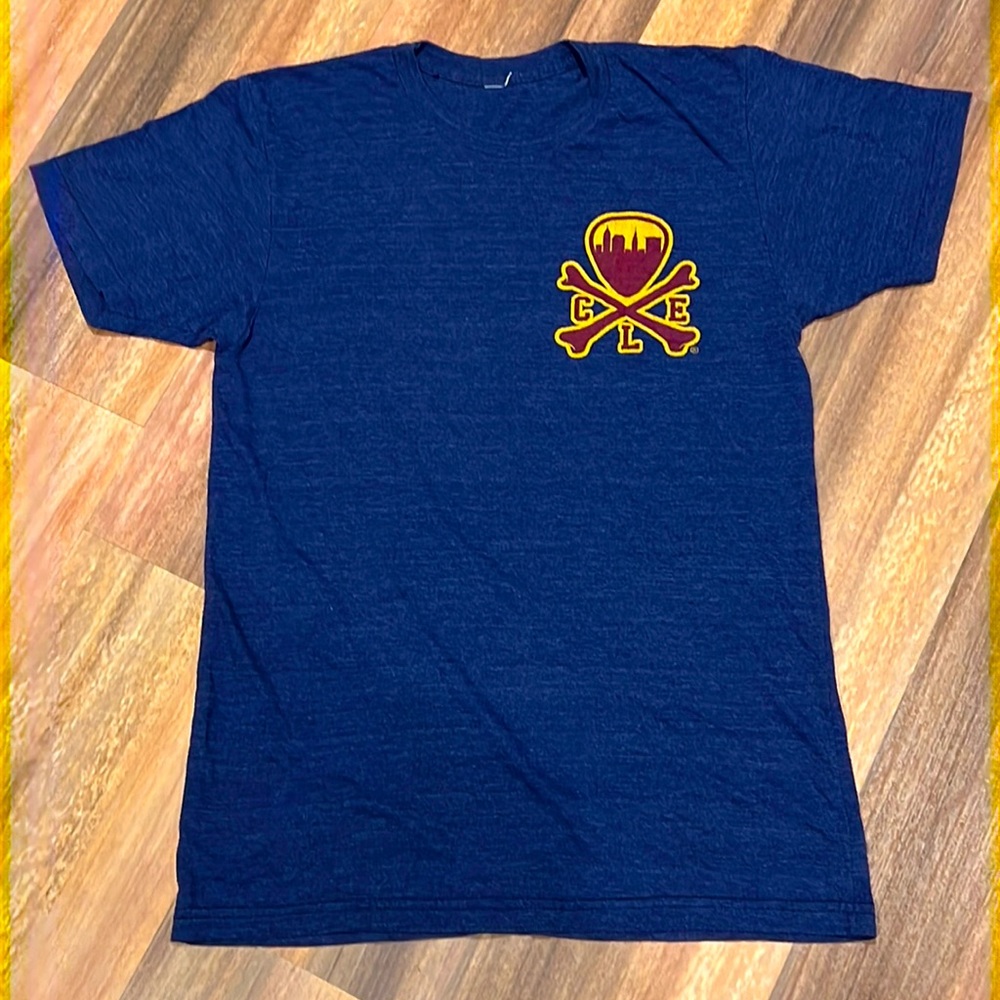 Cleveland Clothing Co. Blue Heather Shirt (Size M)